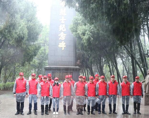 清明時節，南康家具行業退役軍人文明祭奠緬懷先烈3