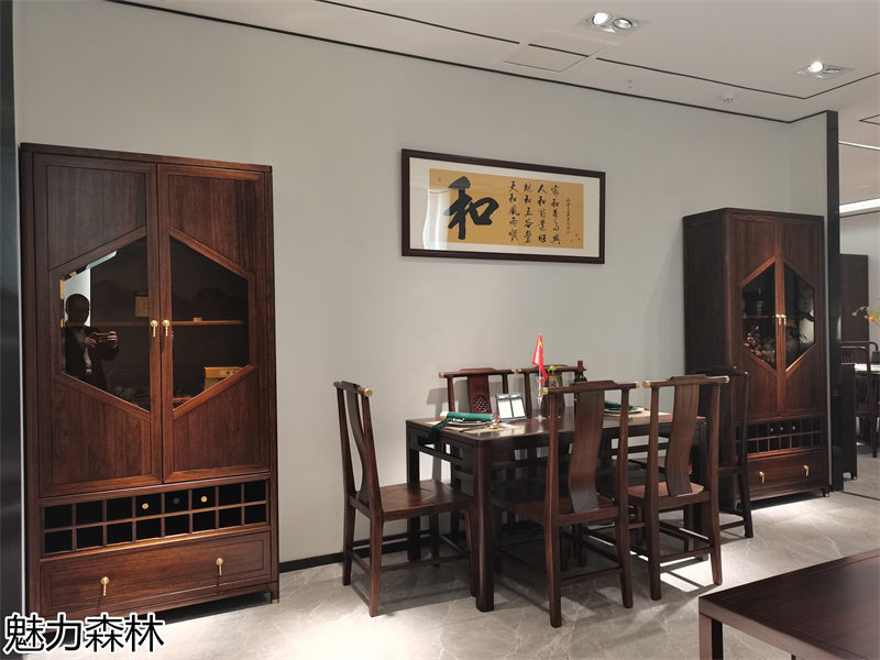 魅力森林 “和氣”新中式風格烏金木家具展廳實拍