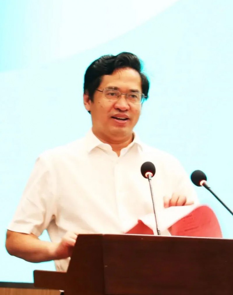 區(qū)委書記何善錦出席活動并致辭