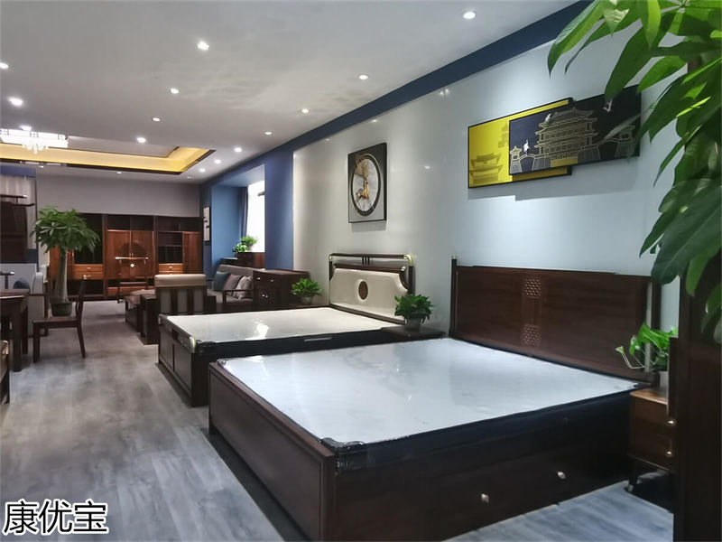 康優(yōu)寶輕奢新中式胡桃木家具工廠展廳實(shí)拍