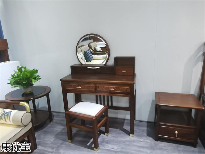 康優(yōu)寶輕奢新中式胡桃木家具工廠展廳實(shí)拍