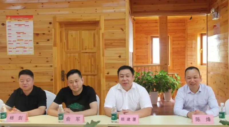 南康家具協(xié)會(huì)與順德家具協(xié)會(huì)共建戰(zhàn)略合作友好協(xié)會(huì)