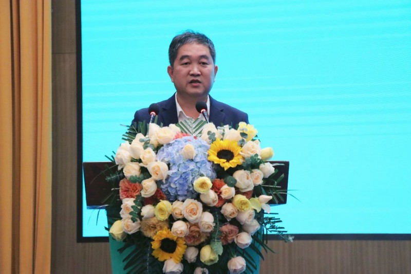 區家具產業促進局局長李慶偉發布了第二屆南康家具綠色供應鏈（配件、配套）展覽會相關事項